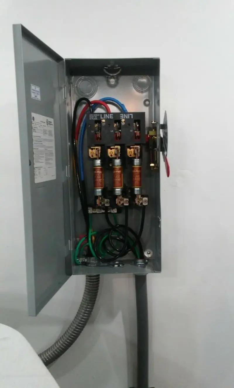Three-phase disconnect switch installed for Electrical Wiring & Rewiring in Thomson